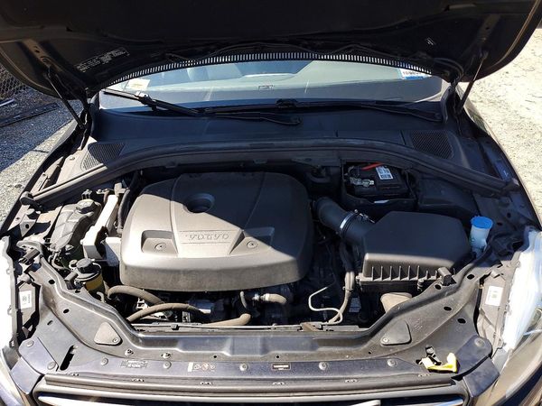 2016 VOLVO XC60