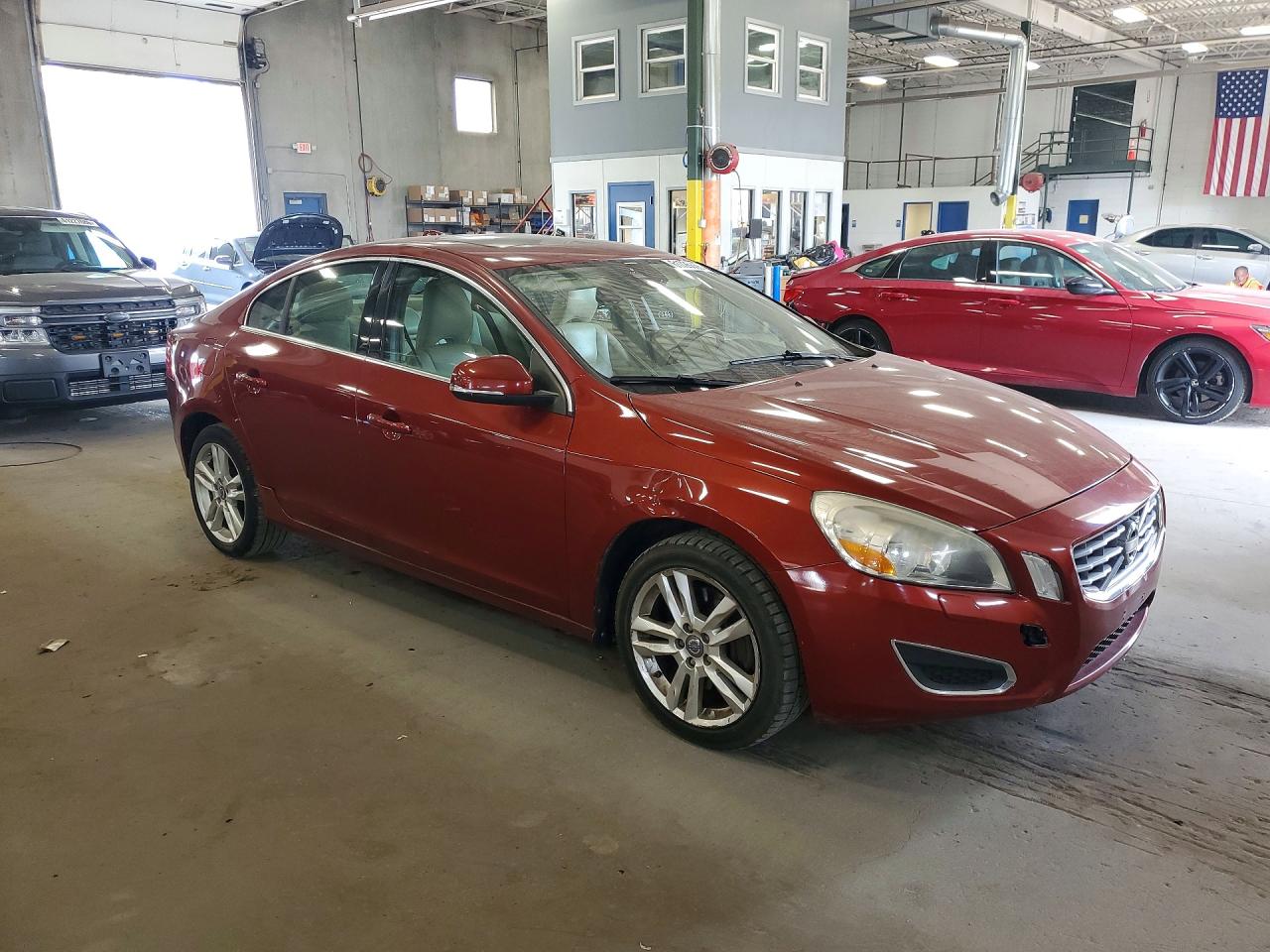 2013 VOLVO S60