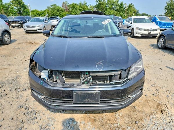 2017 VOLKSWAGEN PASSAT S