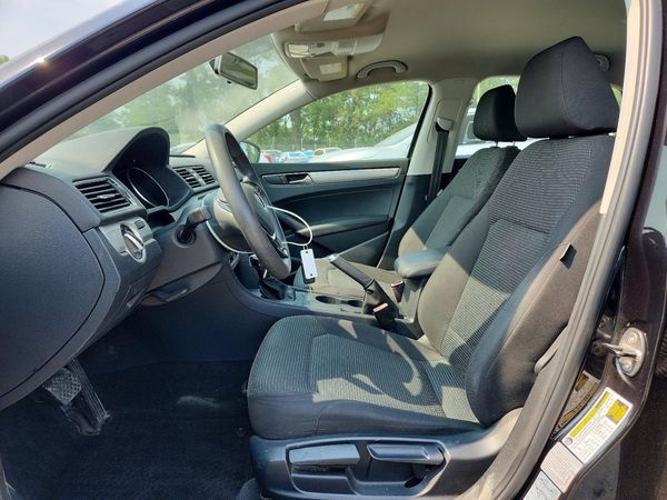 2017 VOLKSWAGEN PASSAT S