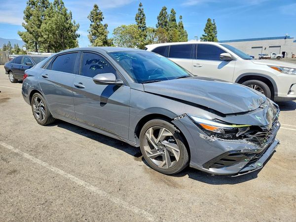 2024 HYUNDAI ELANTRA Limited