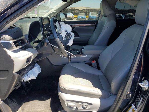 2020 TOYOTA HIGHLANDER Limited