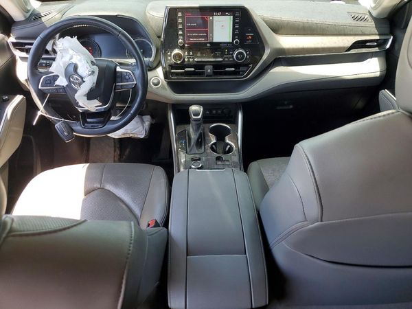 2020 TOYOTA HIGHLANDER Limited