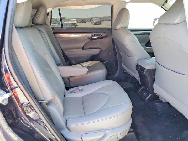 2020 TOYOTA HIGHLANDER Limited