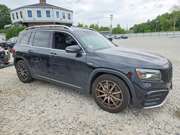 2025 MERCEDES-BENZ GLB AMG GLB35