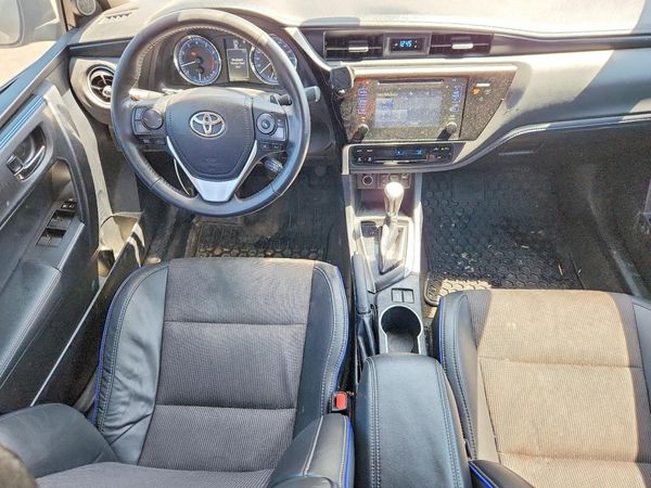 2017 TOYOTA COROLLA