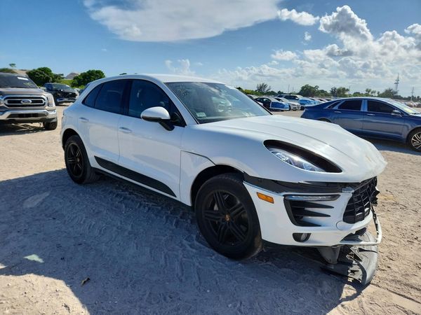 2018 PORSCHE MACAN Macan S