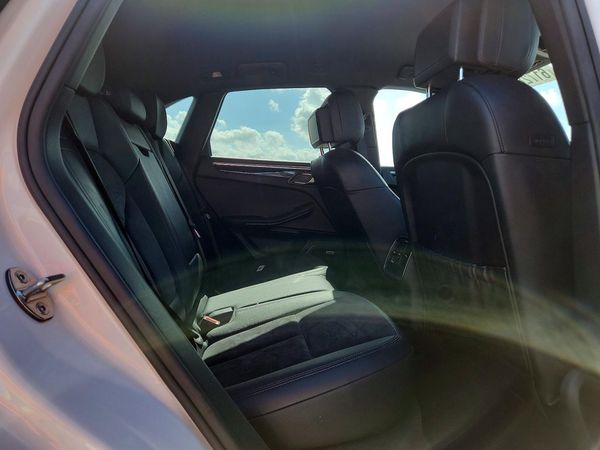 2018 PORSCHE MACAN Macan S