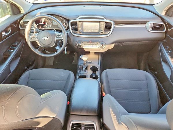 2019 KIA SORENTO L, LX, S
