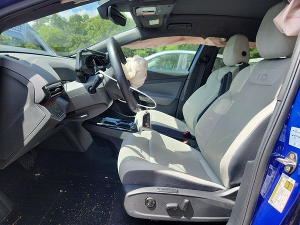 2021 VOLKSWAGEN ID.4 Pro S