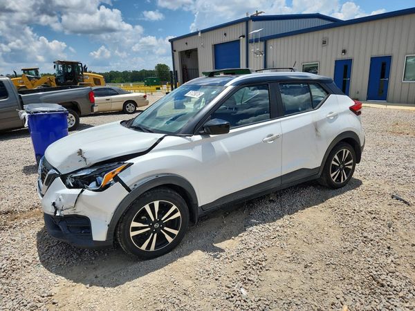 2019 NISSAN KICKS