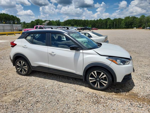 2019 NISSAN KICKS