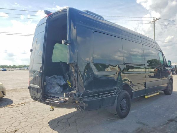 2024 MERCEDES-BENZ SPRINTER 907 (VS30)