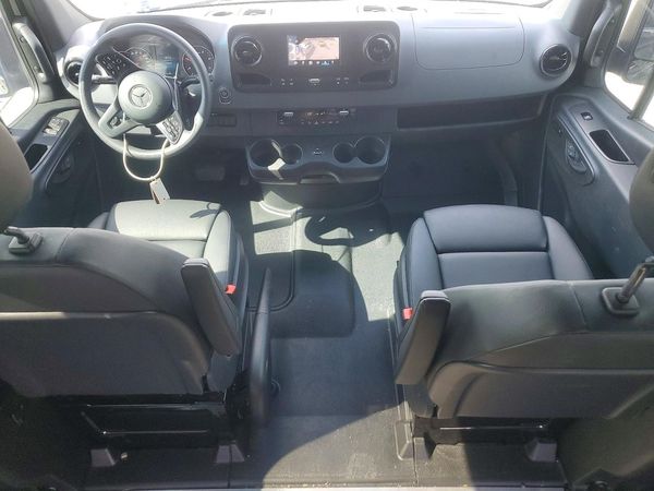 2024 MERCEDES-BENZ SPRINTER 907 (VS30)