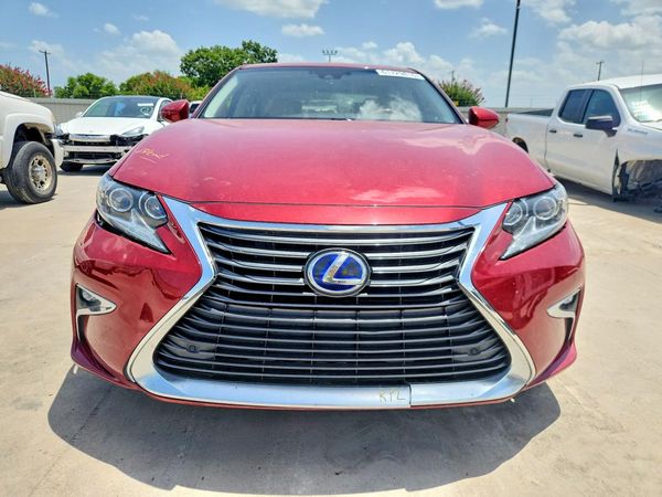 2018 LEXUS ES