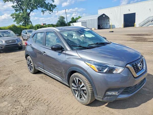 2020 NISSAN KICKS