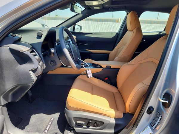 2026 LEXUS UX 300H