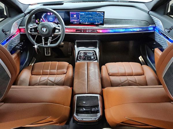 2023 BMW 760 xDrive