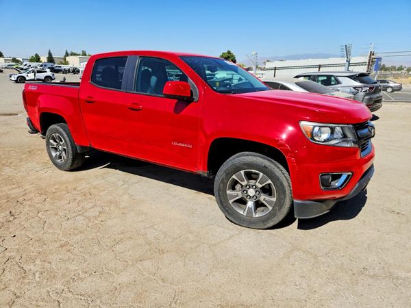 2016 CHEVROLET COLORADO Z71 — Passenger 3/4