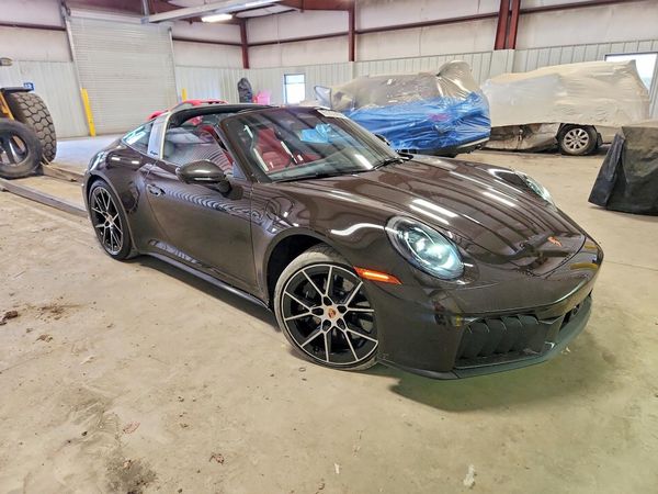 2026 PORSCHE 911