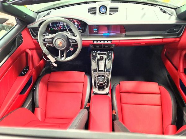 2026 PORSCHE 911
