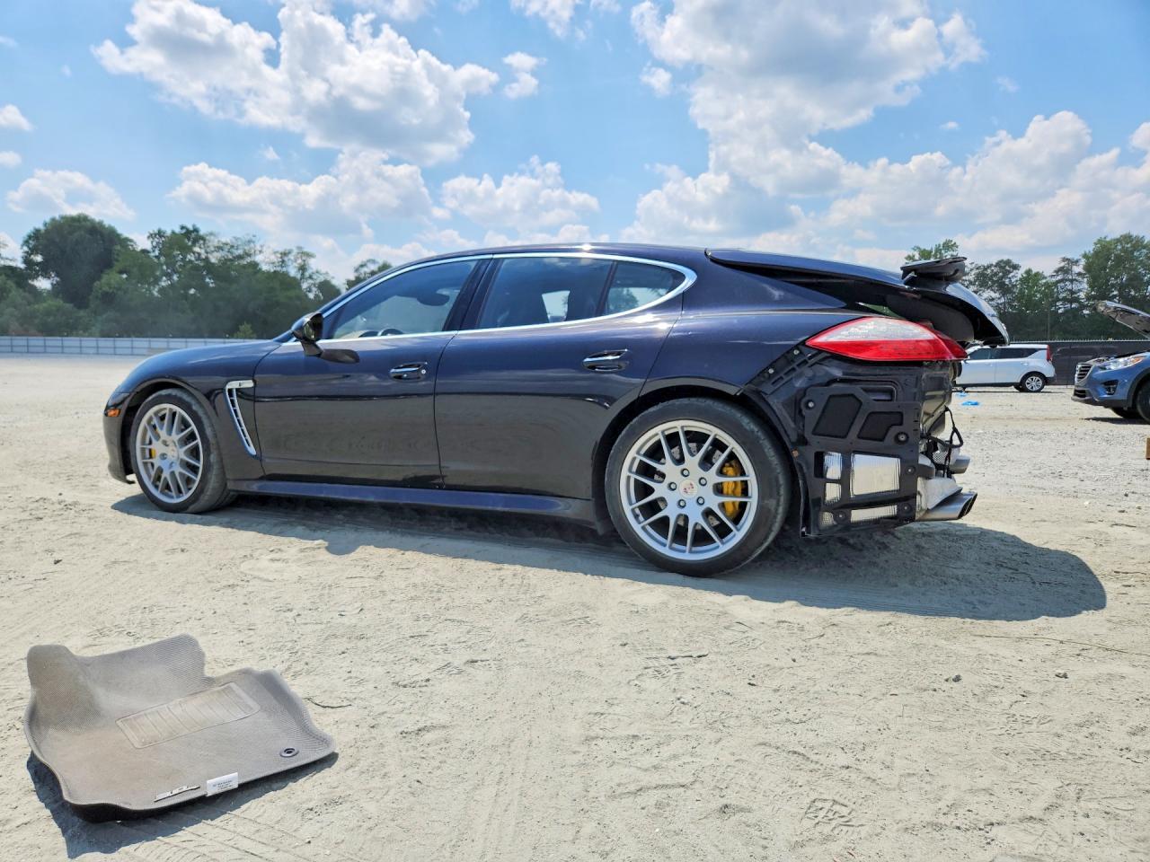 2010 PORSCHE PANAMERA