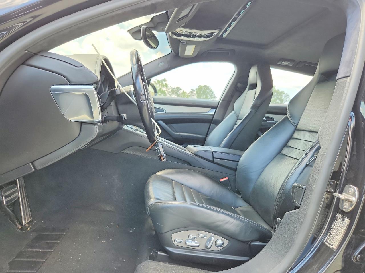 2010 PORSCHE PANAMERA