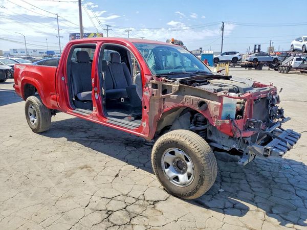 2017 TOYOTA TACOMA