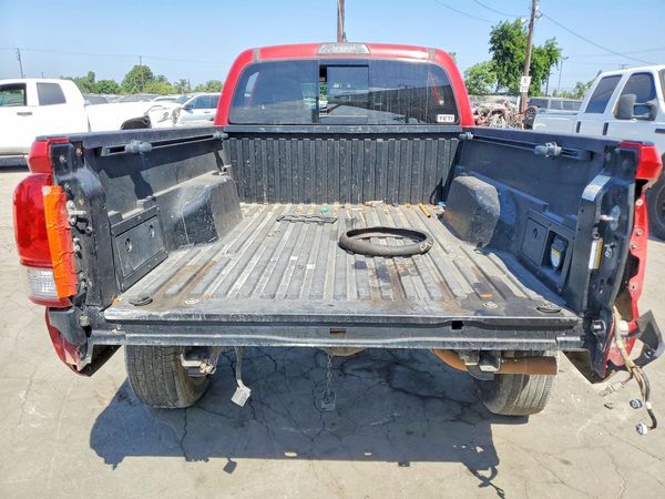 2017 TOYOTA TACOMA