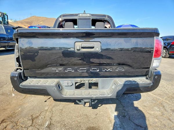 2020 TOYOTA TACOMA SR5