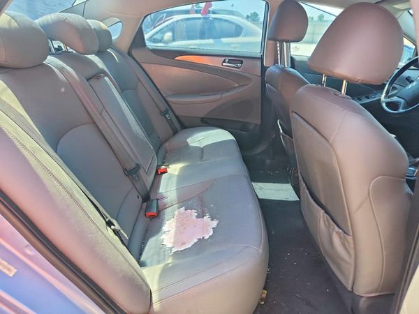 2012 HYUNDAI SONATA Middle level