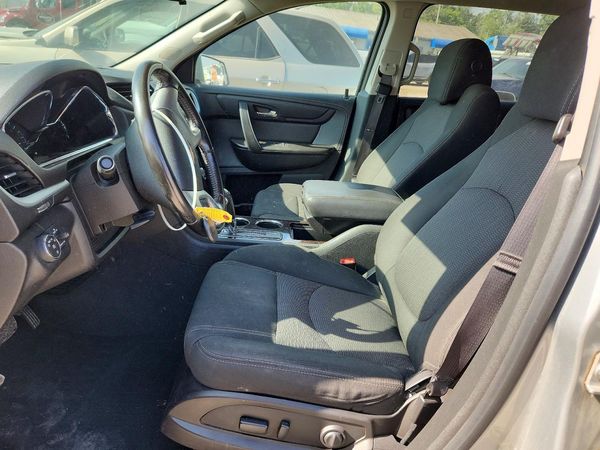2017 CHEVROLET TRAVERSE 1LT
