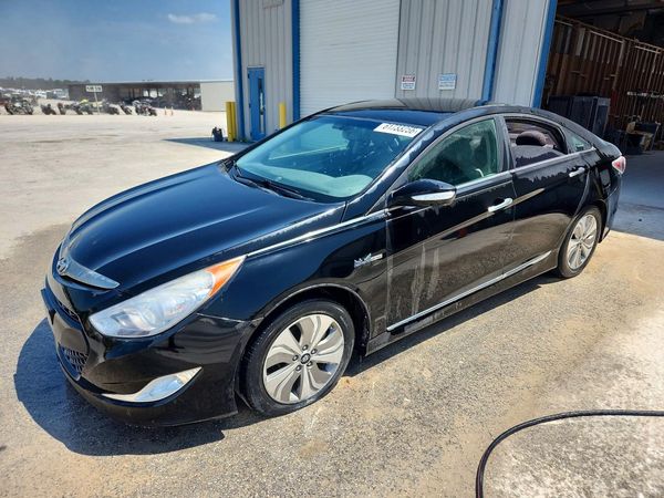 2013 HYUNDAI SONATA