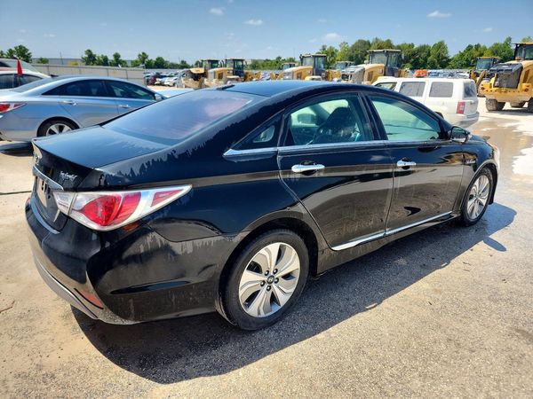 2013 HYUNDAI SONATA