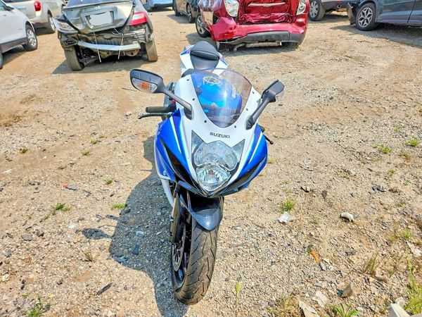 2025 SUZUKI GSXR600