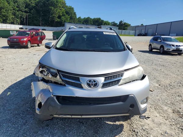2015 TOYOTA RAV4 XLE (M Grade)