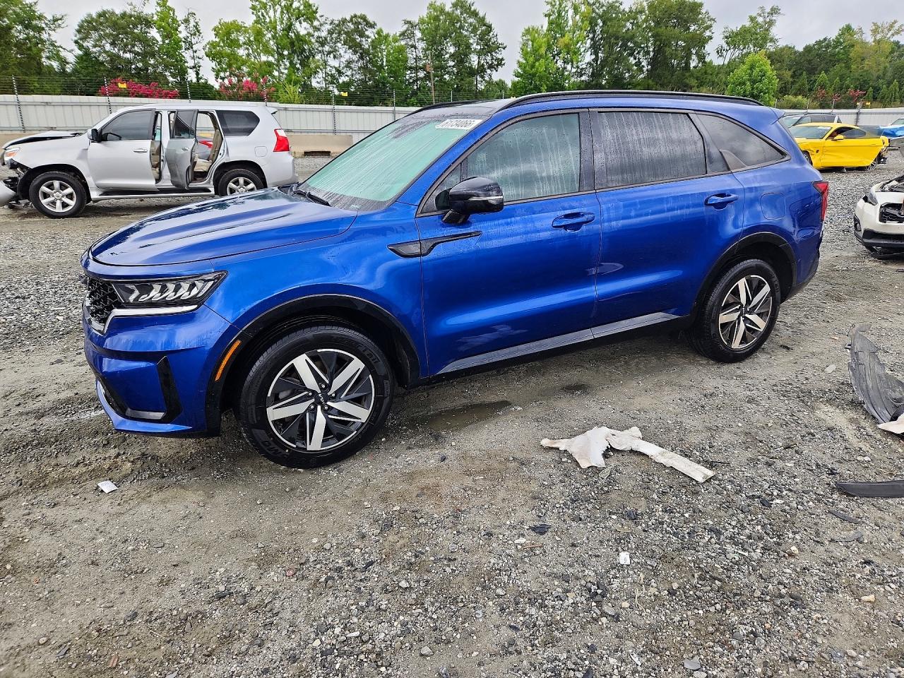 2022 KIA SORENTO