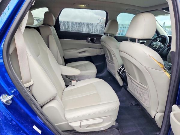 2022 KIA SORENTO