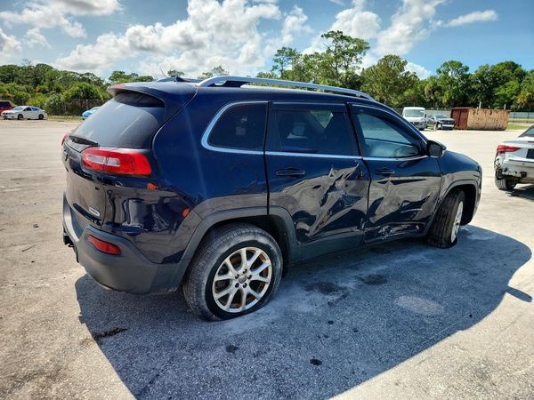 2016 JEEP CHEROKEE LATITUDE 4X4