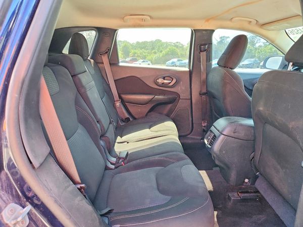 2016 JEEP CHEROKEE LATITUDE 4X4