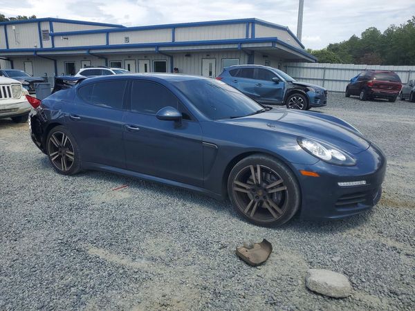 2014 PORSCHE PANAMERA Base (2WD), 4 (4WD)