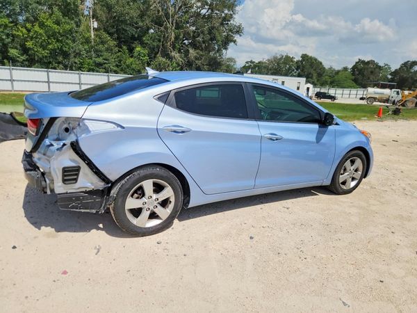 2012 HYUNDAI ELANTRA
