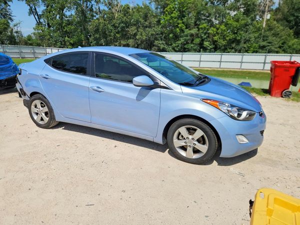 2012 HYUNDAI ELANTRA