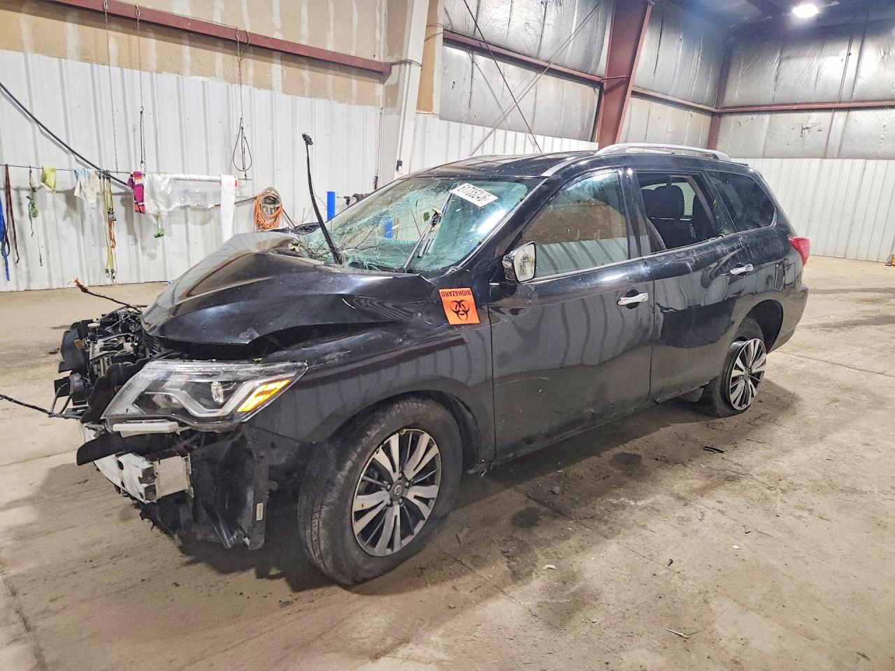 2020 NISSAN PATHFINDER SL — Front 3/4