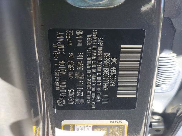 2025 HYUNDAI ELANTRA SE