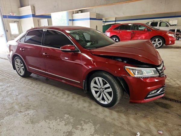 2017 VOLKSWAGEN PASSAT SE — Passenger 3/4