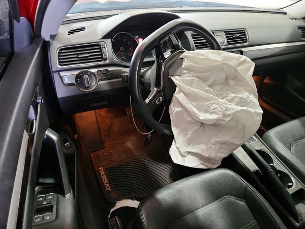 2017 VOLKSWAGEN PASSAT SE — CKPT