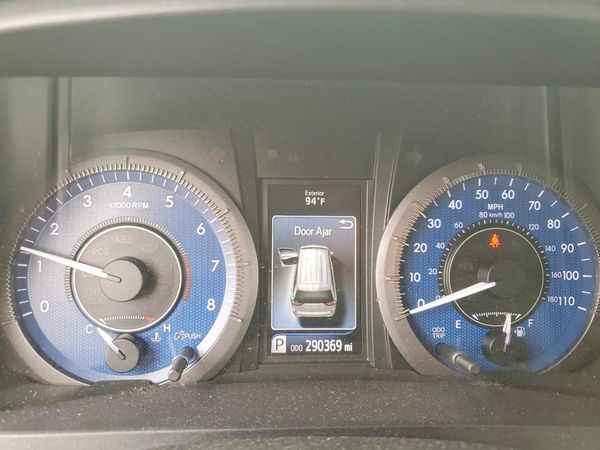 2015 TOYOTA SIENNA
