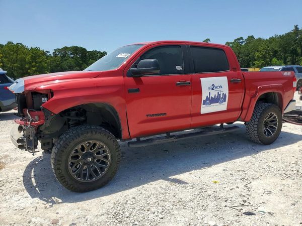 2020 TOYOTA TUNDRA SR5 Grade