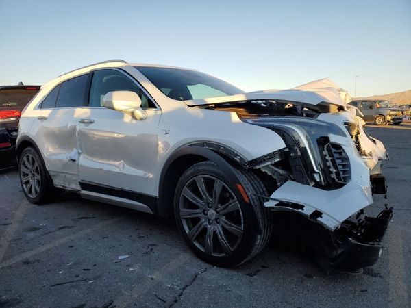 2019 CADILLAC XT4 Premium Luxury — Passenger 3/4